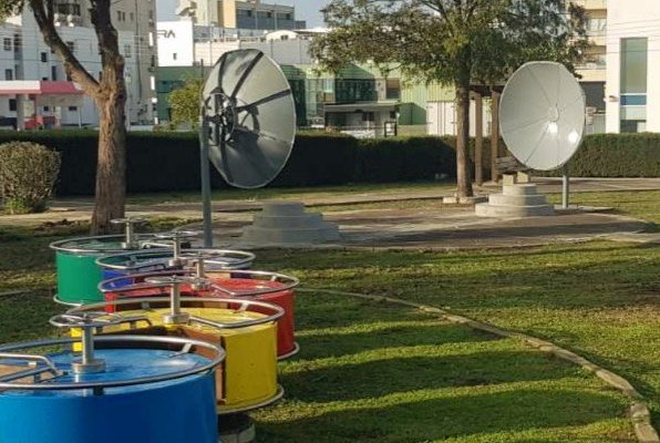 ΜΗΝΑΣ ΔΕΝΔΡΟΦΥΤΕΥΣΗΣ Ο ΦΕΒΡΟΥΑΡΙΟΣ  ΕΜΠΛΟΥΤΙΣΜΟΣ ΠΑΡΚΩΝ ΣΤΗΝ ΛΑΡΝΑΚΑ