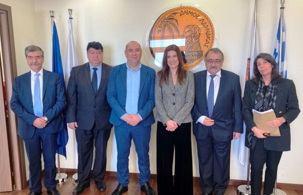 ΣΥΝΑΝΤΗΣΗ ΤΗΣ ΥΠΟΥΡΓΟΥ ΕΝΕΡΓΕΙΑΣ, ΕΜΠΟΡΙΟΥ ΚΑΙ ΒΙΟΜΗΧΑΝΙΑΣ  ΣΤΑ ΓΡΑΦΕΙΑ ΤΟΥ ΔΗΜΟΥ