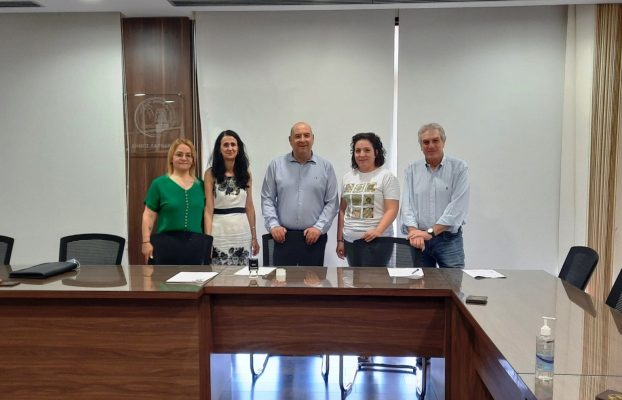 ΧΟΡΗΓΗΣΗ ΑΔΕΙΑΣ ΧΡΗΣΗΣ ΜΕΡΟΥΣ ΚΡΑΤΙΚΗΣ ΓΗΣ ΠΡΟΣ ΤΟ ΔΗΜΟ ΛΑΡΝΑΚΑΣ ΓΙΑ ΑΝΕΓΕΡΣΗ ΔΙΑΔΗΜΟΤΙΚΟΥ ΚΑΤΑΦΥΓΙΟΥ ΑΔΕΣΠΟΤΩΝ ΣΚΥΛΩΝ