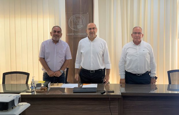 ΕΦΑΡΜΟΓΗ ΤΟΥ ΠΡΟΓΡΑΜΜΑΤΟΣ ΠΛΗΡΩΝΩ ΟΣΟ ΠΕΤΩ ΣΤΟ ΝΕΟ ΔΗΜΟ ΛΑΡΝΑΚΑΣ