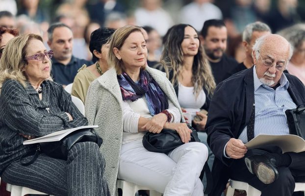 Αναδρομική έκθεση Ανδρέα Παρασκευά – Μαρτυρίες ενός αθέατου χρόνου – Τελευταία ξενάγηση πριν από το κλείσιμο της έκθεσης