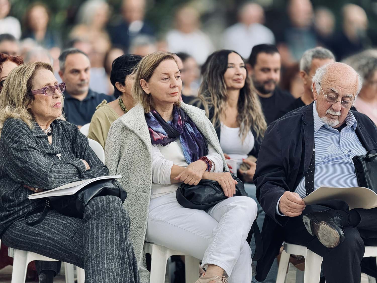 Αναδρομική έκθεση Ανδρέα Παρασκευά – Μαρτυρίες ενός αθέατου χρόνου – Τελευταία ξενάγηση πριν από το κλείσιμο της έκθεσης