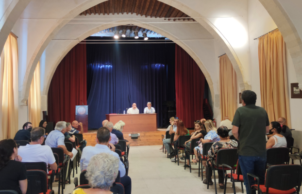 ΣΥΝΑΝΤΗΣΗ ΔΗΜΑΡΧΟΥ ΚΑΙ ΜΕΛΩΝ ΤΟΥ ΔΗΜΟΤΙΚΟΥ ΣΥΜΒΟΥΛΙΟΥ ΛΑΡΝΑΚΑΣ ΜΕ ΚΑΤΟΙΚΟΥΣ ΤΗΣ ΕΝΟΡΙΑΣ ΚΑΛΙΦΑΤΖΙΩΝ