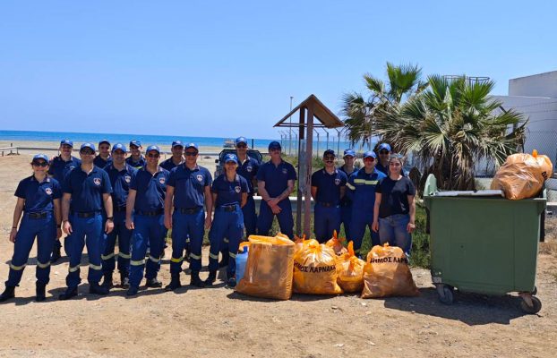 Εθελοντικός Καθαρισμός της Παραλίας Spyros Beach με τη στήριξη του Δήμου Λάρνακας