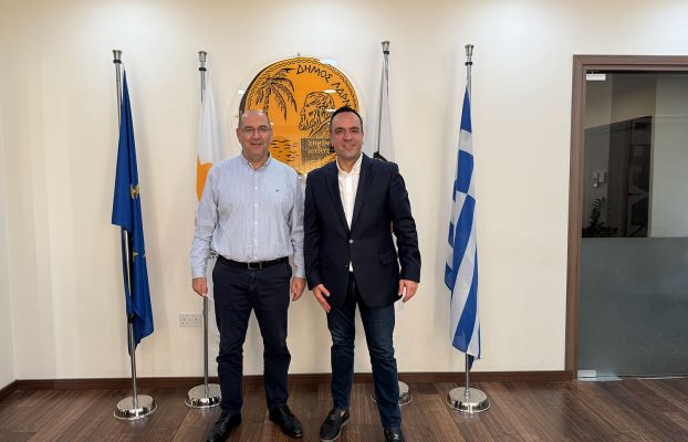 Συνάντηση του Δημάρχου Λάρνακας με τον τέως Δήμαρχο Μυκόνου και Αντιπρόεδρο του Κογκρέσου Τοπικών & Περιφερειακών Αρχών του Συμβουλίου της Ευρώπης