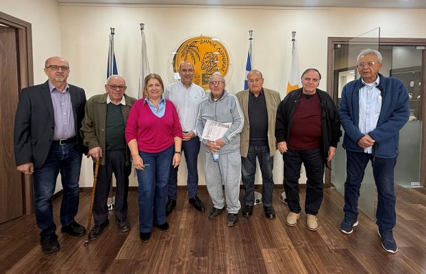 Συνάντηση Δημάρχου Λάρνακας με Κοινοτάρχες ενοριών και κυβερνητικών οικισμών για τα ζητήματα των τοπικών κοινοτήτων