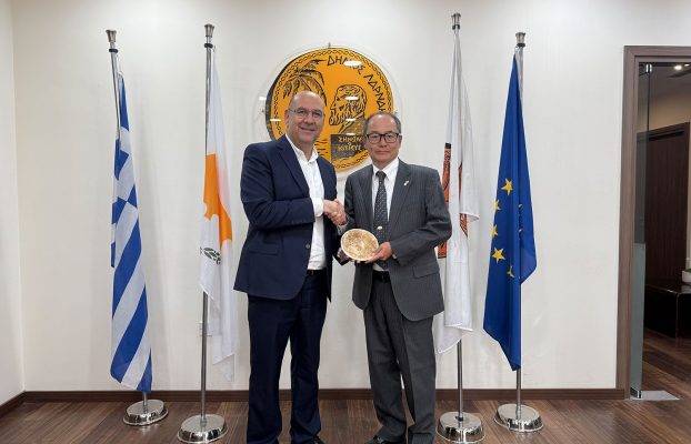 Συνάντηση Δημάρχου Λάρνακας με τον Πρέσβη της Ιαπωνίας στην Κύπρο