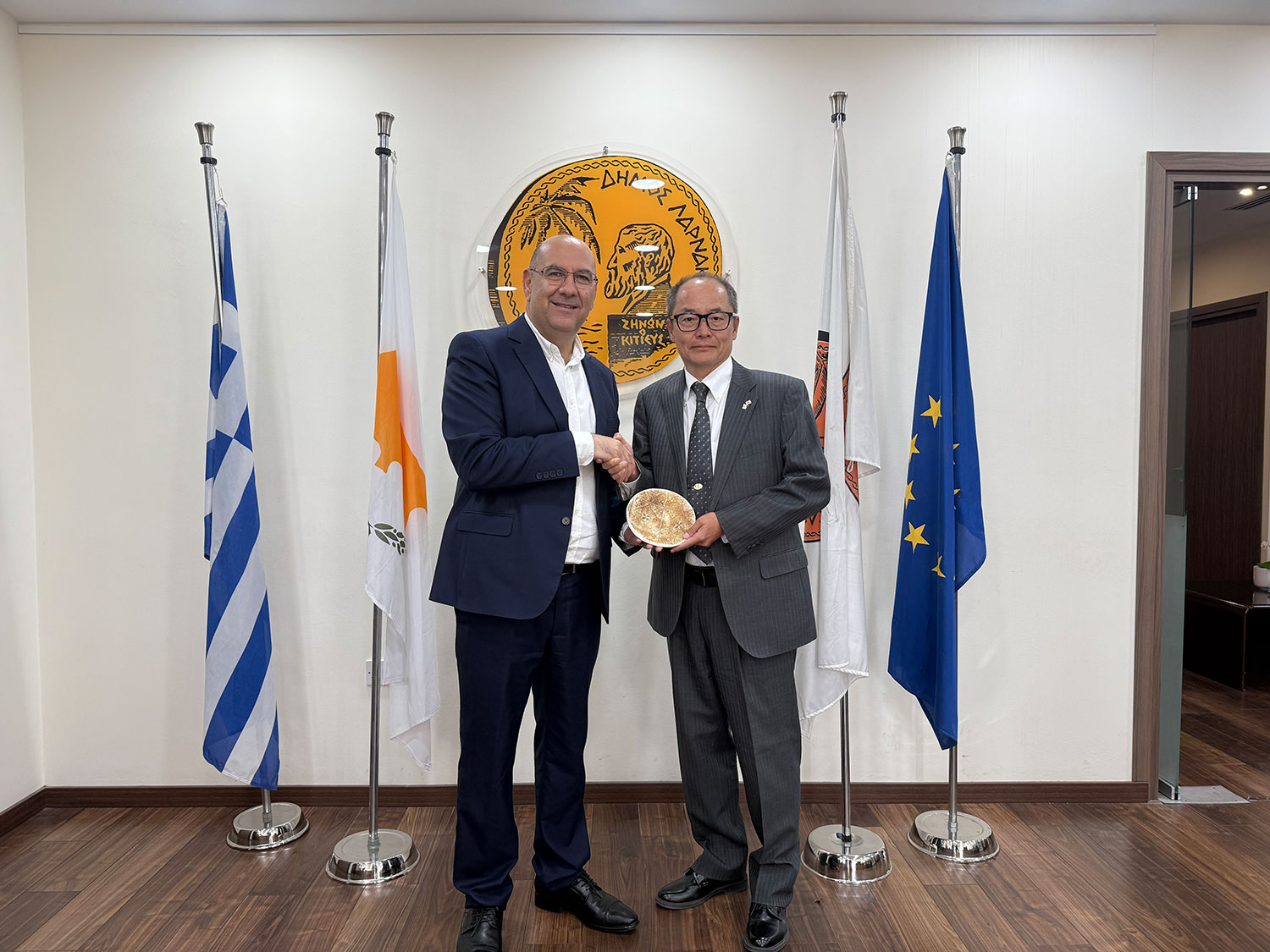 Συνάντηση Δημάρχου Λάρνακας με τον Πρέσβη της Ιαπωνίας στην Κύπρο