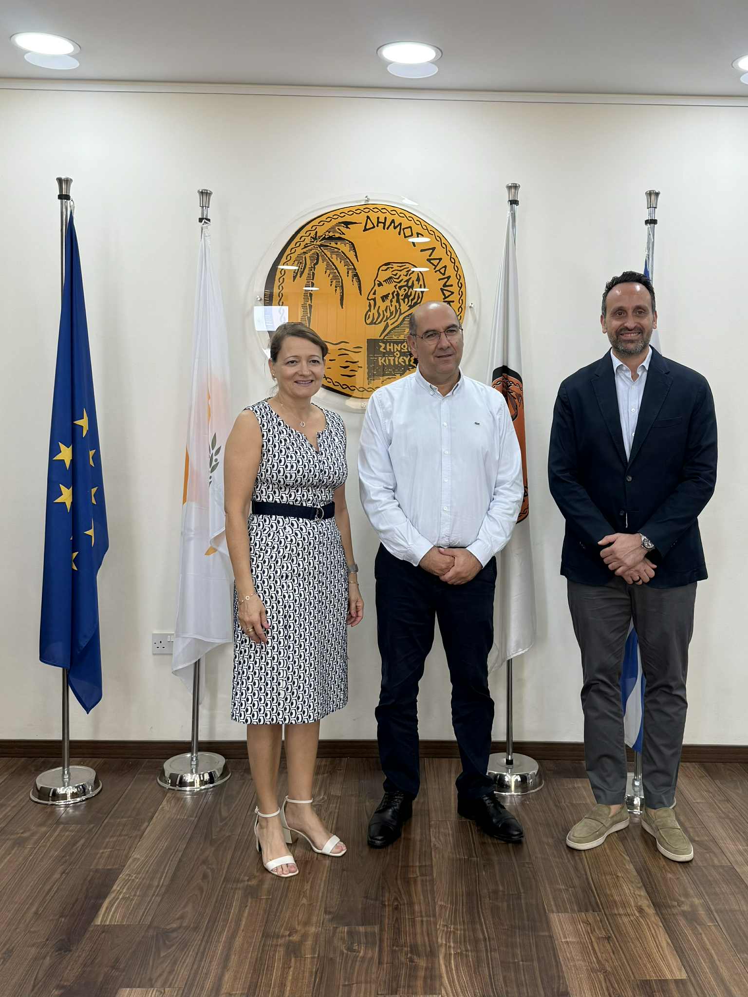 Συνάντηση του Δημάρχου Λάρνακας με την Πρέσβειρα και τον Επίτιμο Πρόξενο της Πορτογαλίας στην Κύπρο