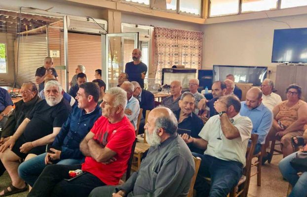 Συνάντηση του Δημάρχου Λάρνακας με τους κατοίκους του κυβερνητικού οικισμού Κοκκίνων