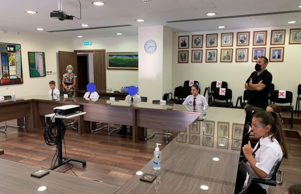 ΕΠΙΣΚΕΨΗ ΜΑΘΗΤΩΝ ΔΗΜΟΤΙΚΟΥ ΑΡΜΕΝΙΚΟΥ ΣΧΟΛΕΙΟΥ  «ΝΑΡΕΚ» ΛΑΡΝΑΚΑΣ