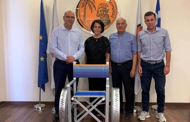 ΠΑΡΑΔΟΣΗ ΤΡΟΧΟΚΑΘΙΣΜΑΤΟΣ ΘΑΛΑΣΣΗΣ